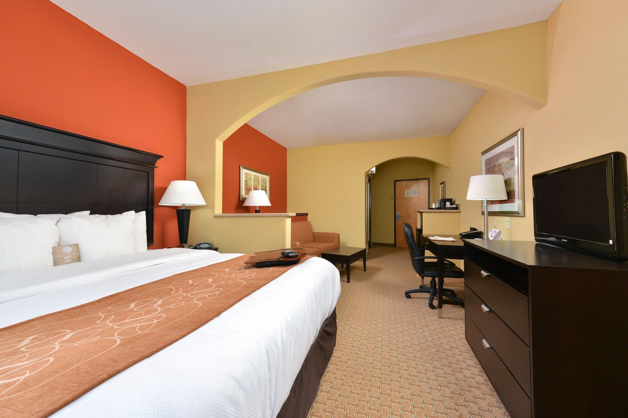 Comfort Suites Salina South Buitenkant foto
